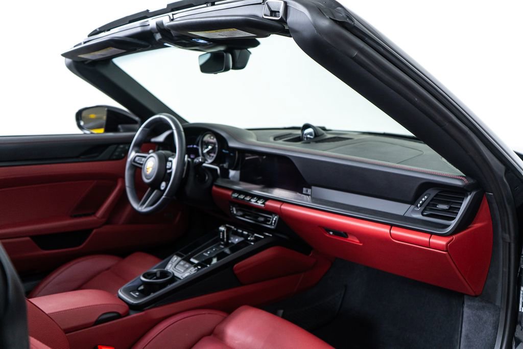 Used 2024 Porsche 911 Targa 4 GTS image 33