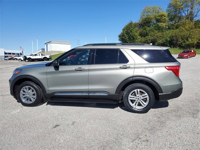 Used 2020 Ford Explorer XLT w/ Equipment Group 202A image 7