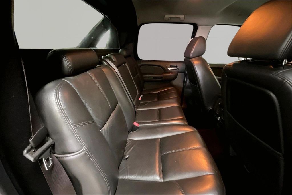 Used 2009 Chevrolet Avalanche LS image 25