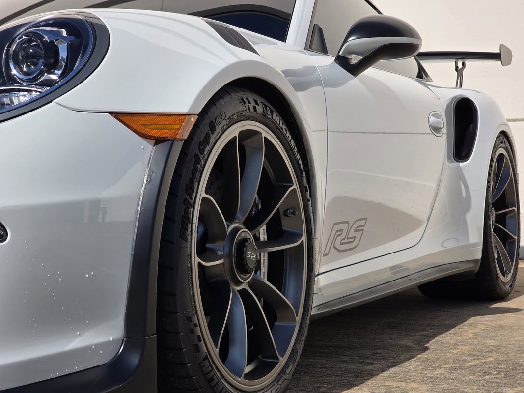 Used 2016 Porsche 911 GT3 RS image 36