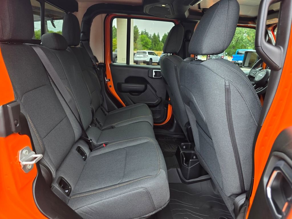 New 2025 Jeep Gladiator Sport AWD/4WD image 21