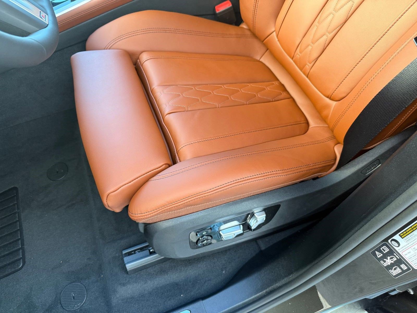 New 2026 BMW X5 xDrive40i w/ M Sport Package image 12