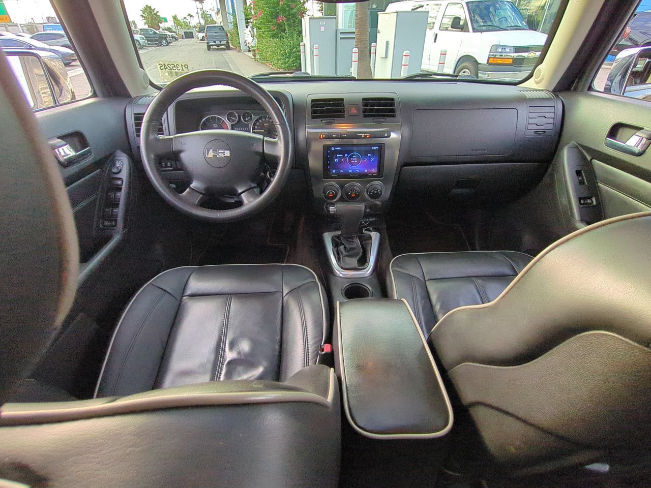 Used 2009 HUMMER H3 Luxury AWD/4WD image 19