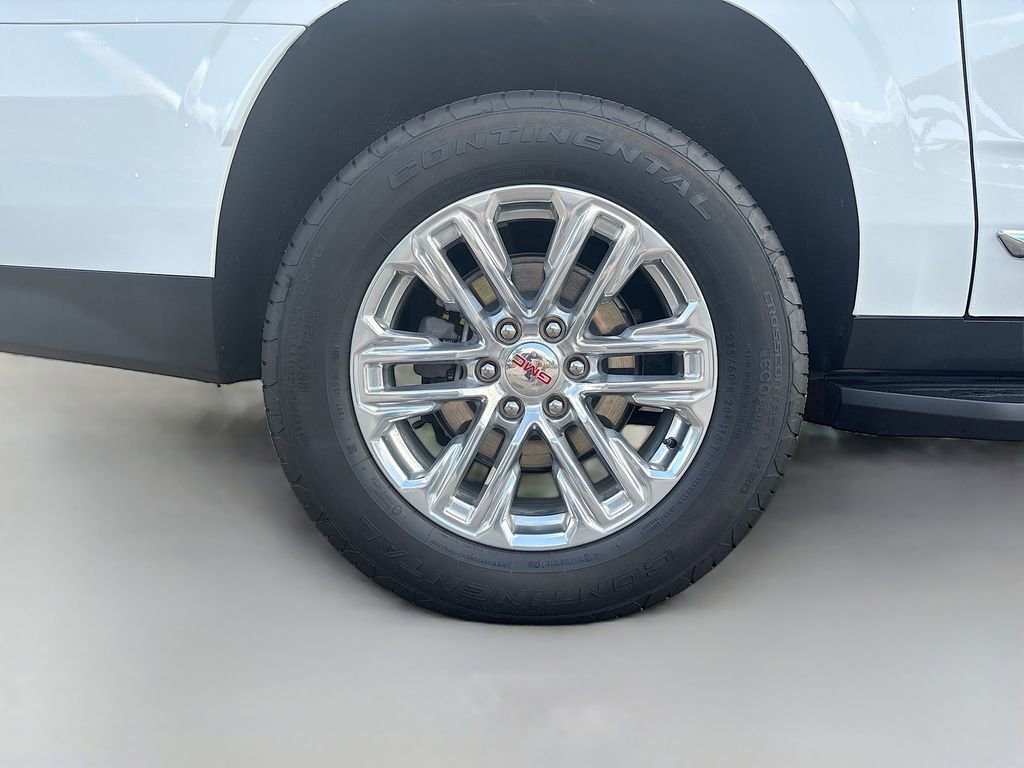 Used 2024 GMC Yukon XL SLT w/ SLT Luxury Package RWD image 14
