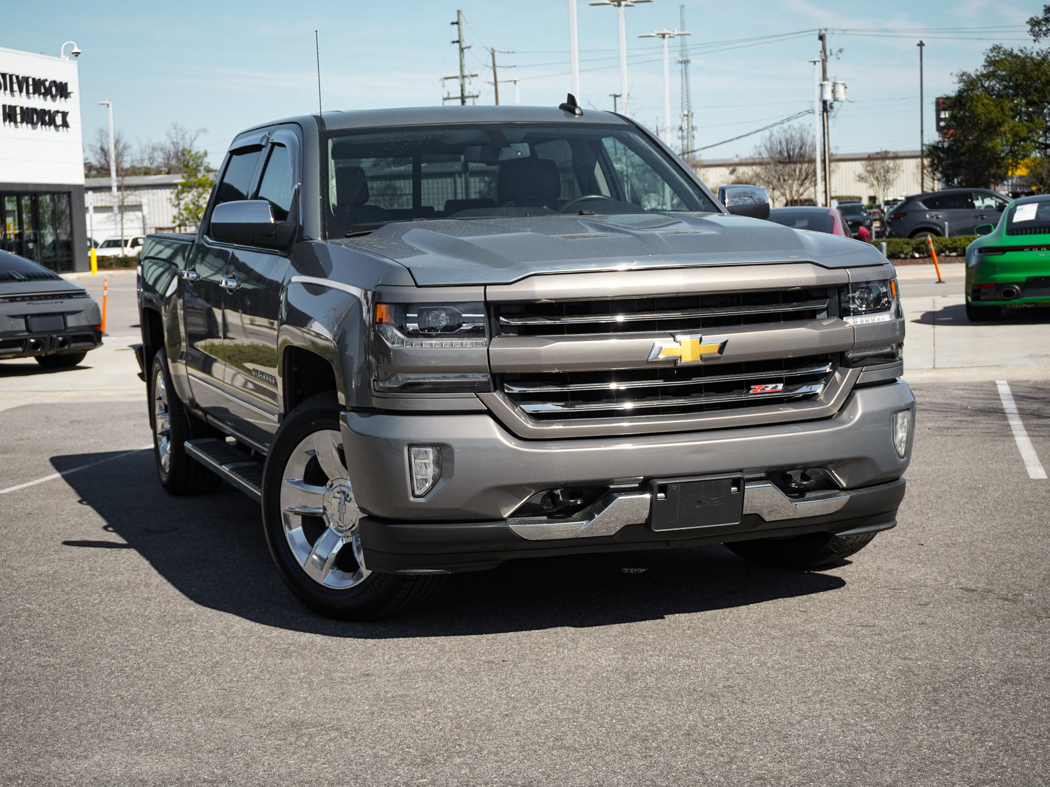 Used 2017 Chevrolet Silverado 1500 LTZ Z71 image 2