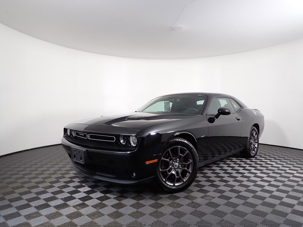 Used 2018 Dodge Challenger GT image 2