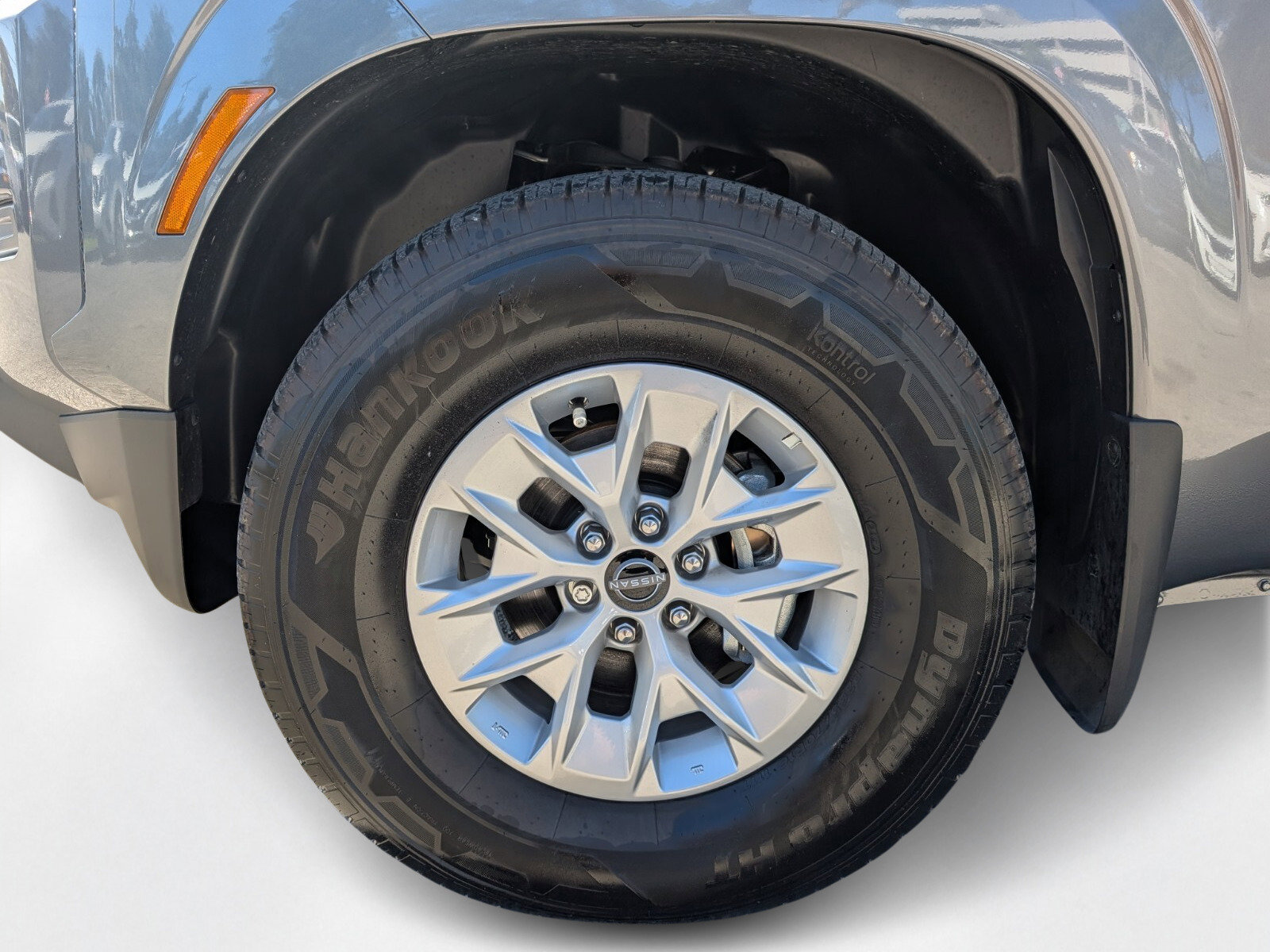 Certified 2024 Nissan Frontier SV w/ Technology Package image 6