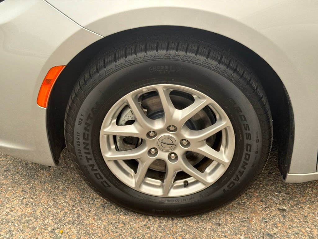 Used 2023 Chrysler Pacifica Touring-L FWD image 12
