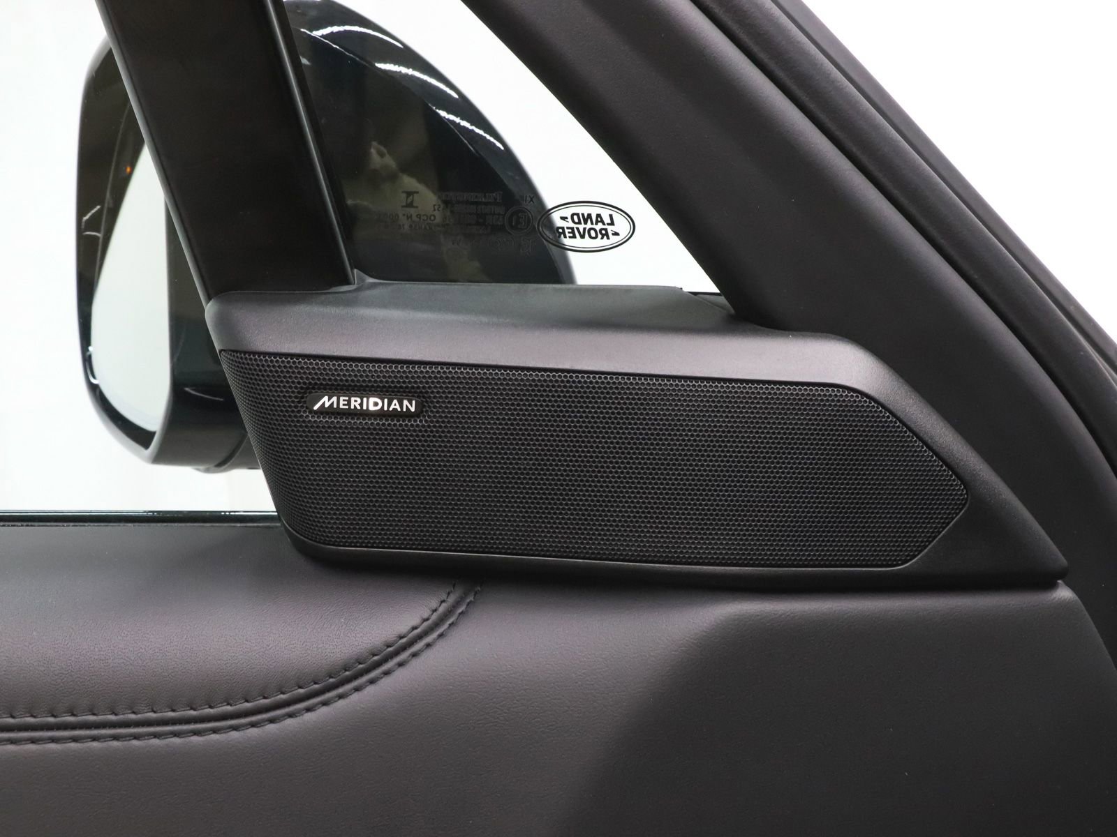 Used 2023 Land Rover Range Rover SE image 13