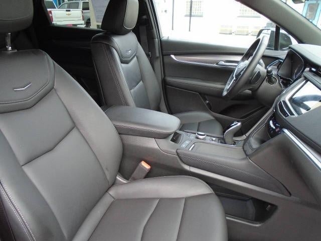 Used 2024 Cadillac XT5 Luxury w/ LPO, Floor Liner Package AWD/4WD image 22