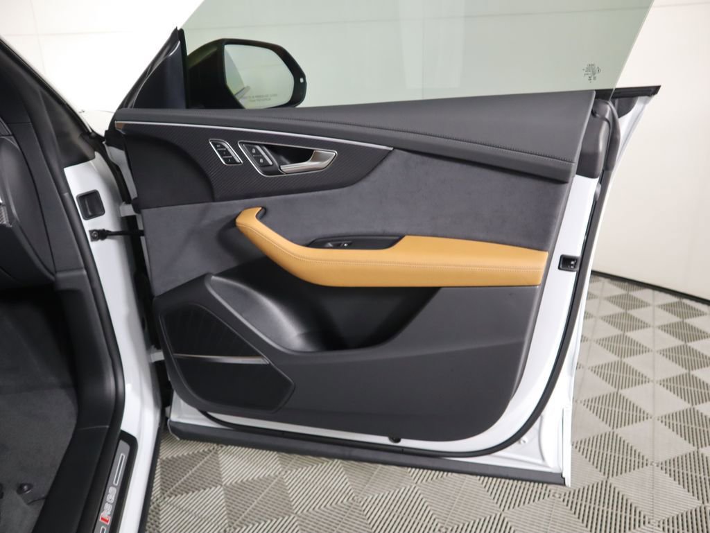 New 2026 Audi RS Q8 performance image 27