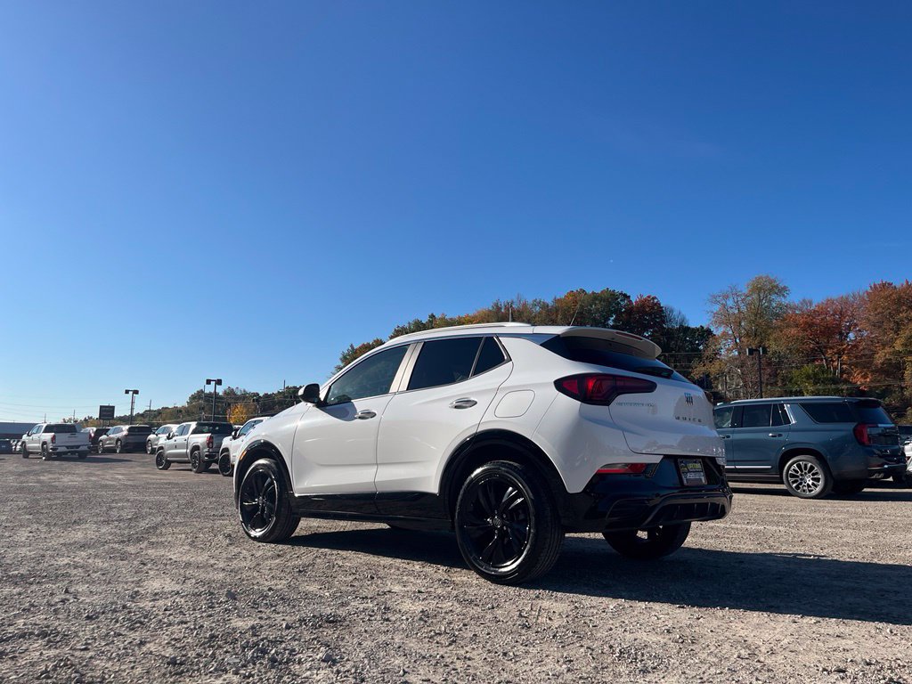 Used 2024 Buick Encore GX Sport Touring FWD image 10