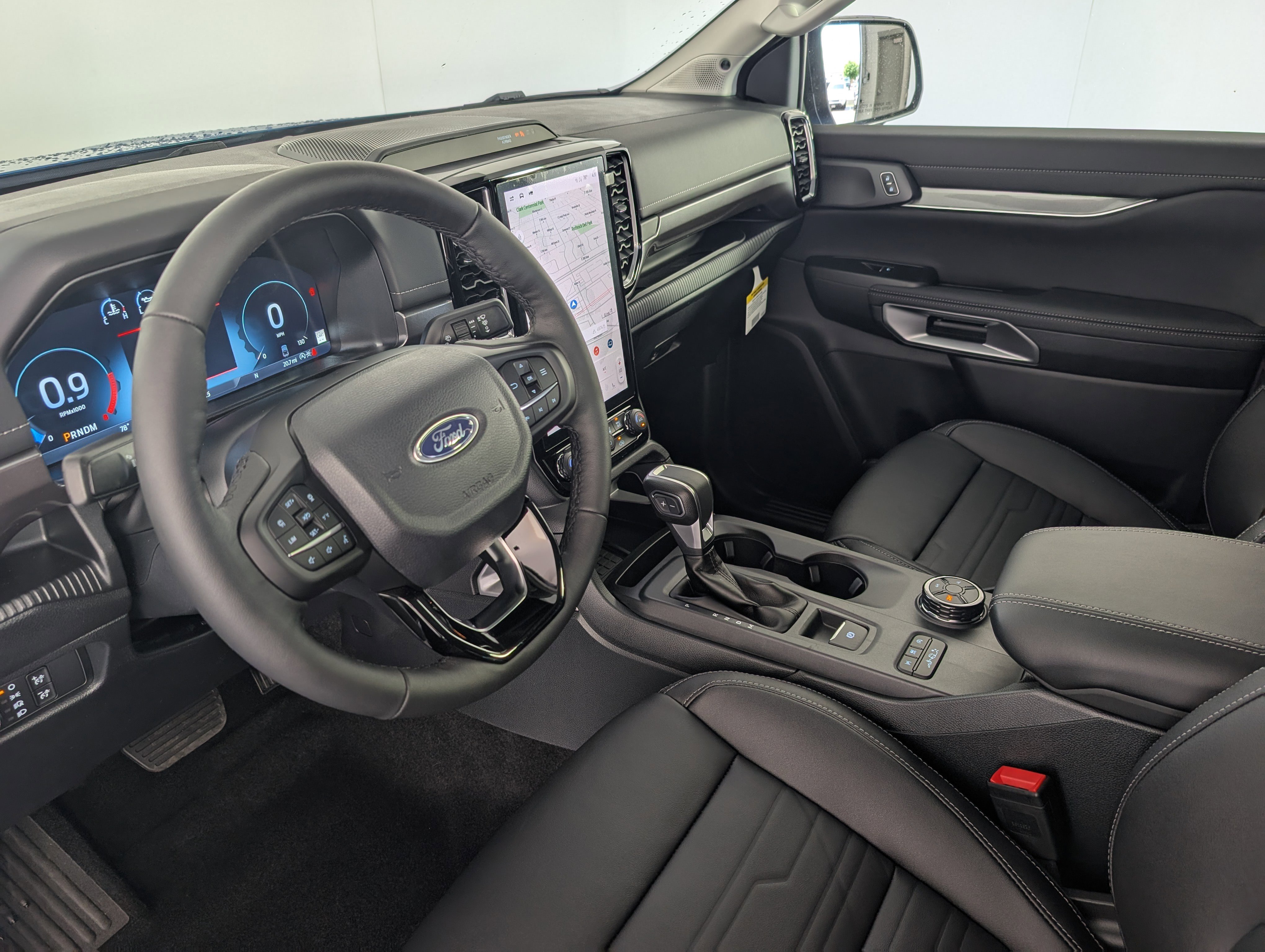 New 2025 Ford Ranger Lariat w/ FX4 Off-Road Package image 10