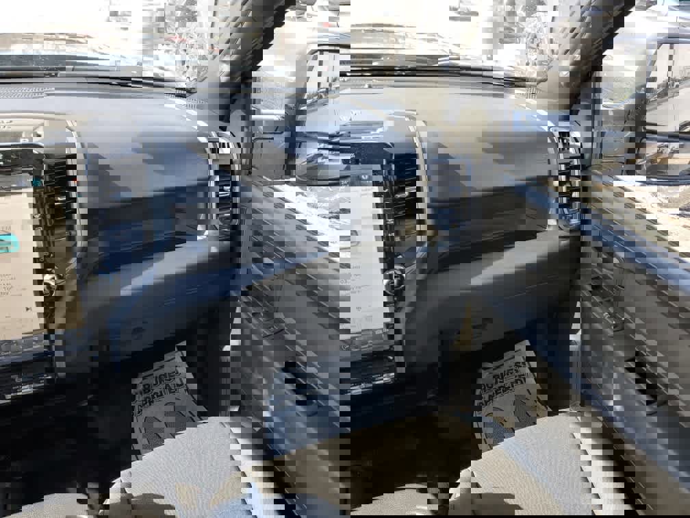 Used 2024 RAM 5500 Tradesman w/ Chrome Appearance Group image 15