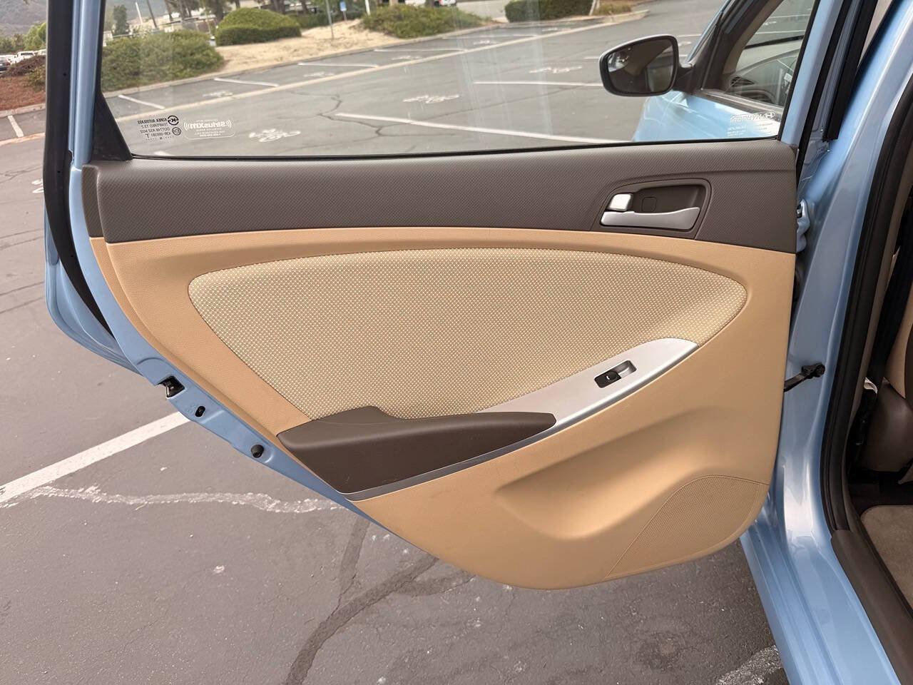 Used 2014 Hyundai Accent GLS FWD image 23