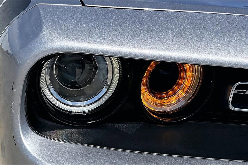 Certified 2016 Dodge Challenger SXT image 28