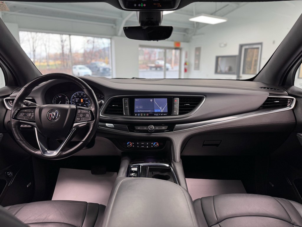 Used 2024 Buick Enclave Premium image 24
