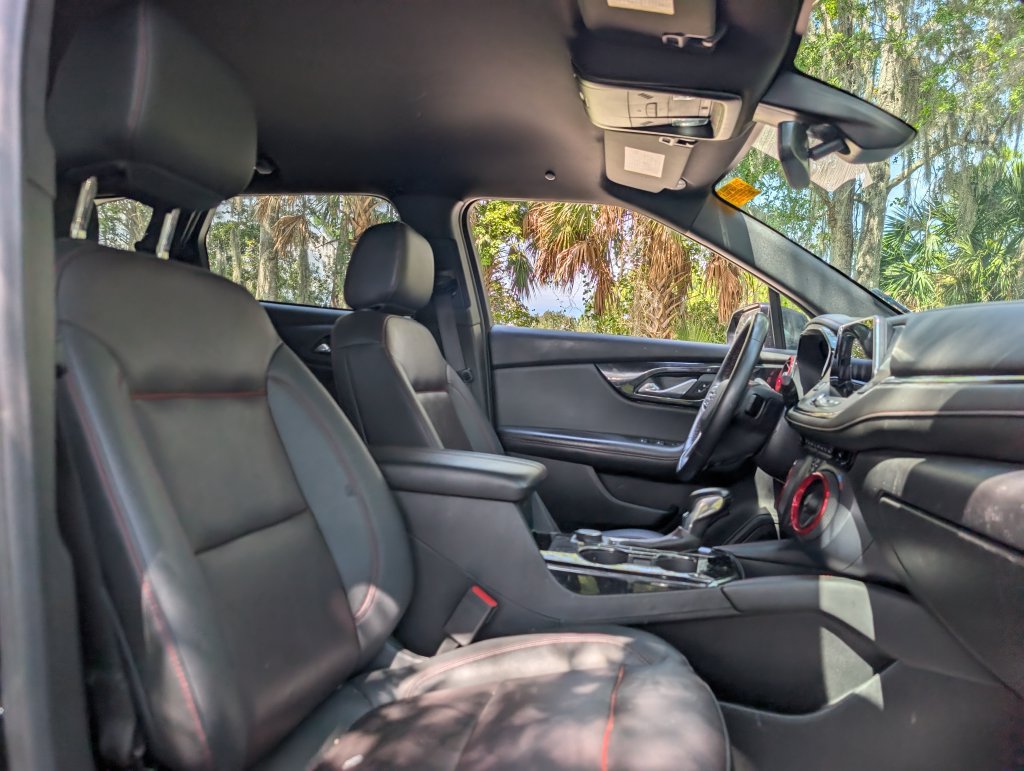 Used 2022 Chevrolet Blazer RS FWD image 18
