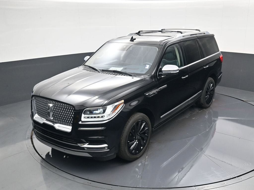 Used 2020 Lincoln Navigator Black Label w/ Cargo Convenience Package image 16
