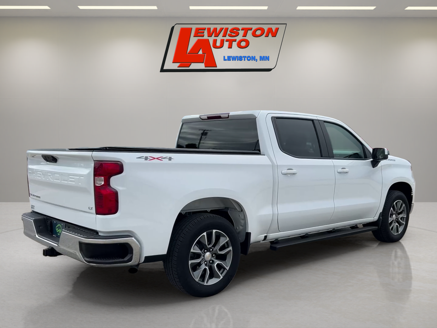 Certified 2024 Chevrolet Silverado 1500 LT AWD/4WD image 5