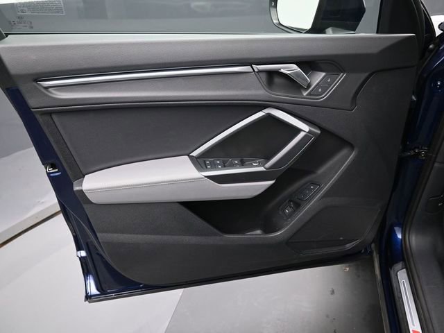 Used 2023 Audi Q3 2.0T Premium Plus w/ Premium Plus Package image 11