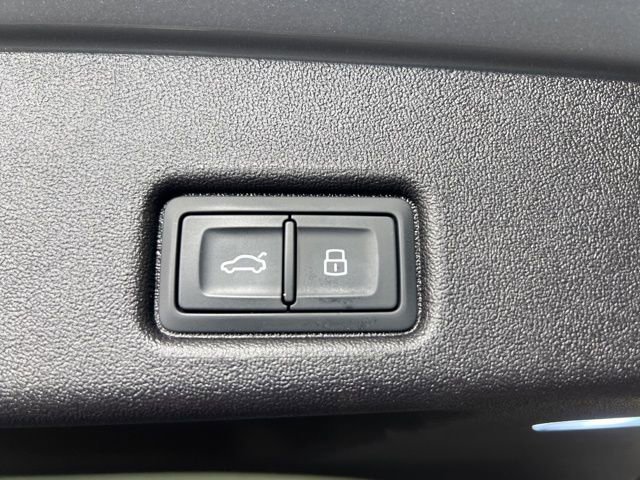 Certified 2025 Audi Q5 Premium w/ Premium Plus AWD/4WD image 29