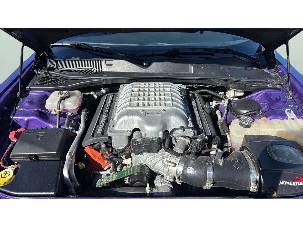 Used 2016 Dodge Challenger SRT Hellcat RWD image 15
