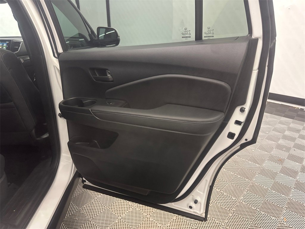 Used 2023 Honda Passport EX-L image 18
