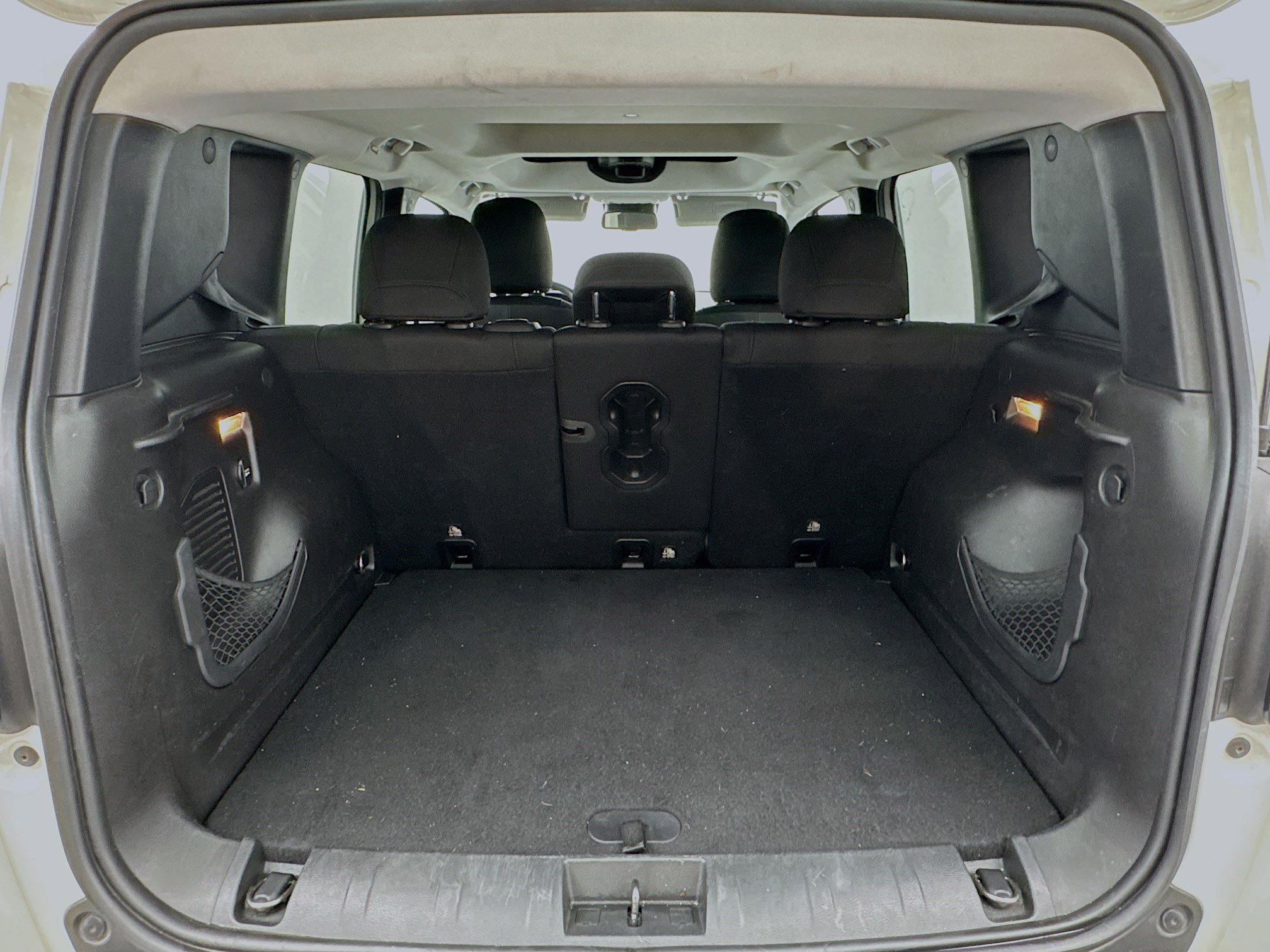 Used 2017 Jeep Renegade Trailhawk image 16