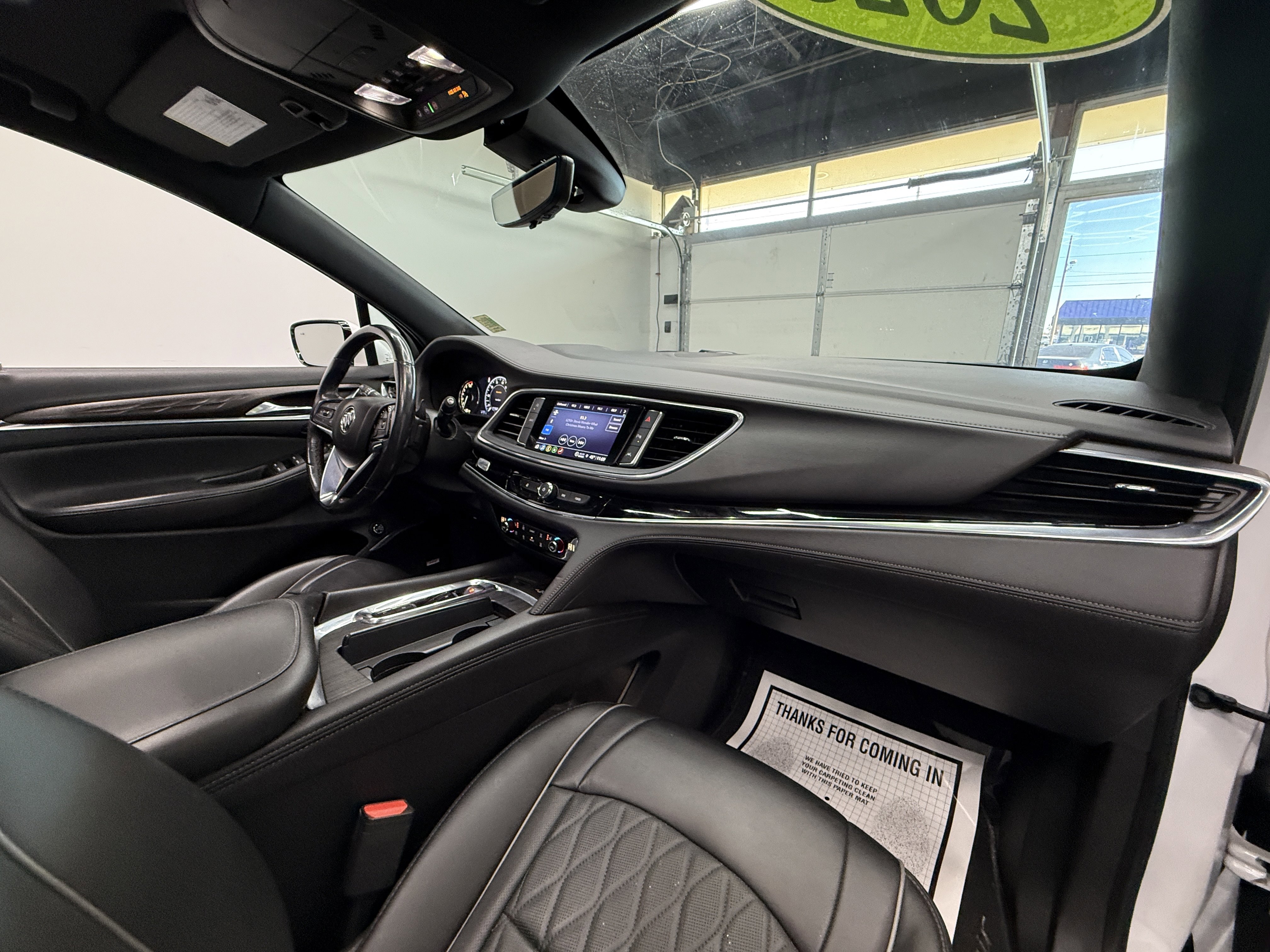 Used 2023 Buick Enclave Avenir image 26