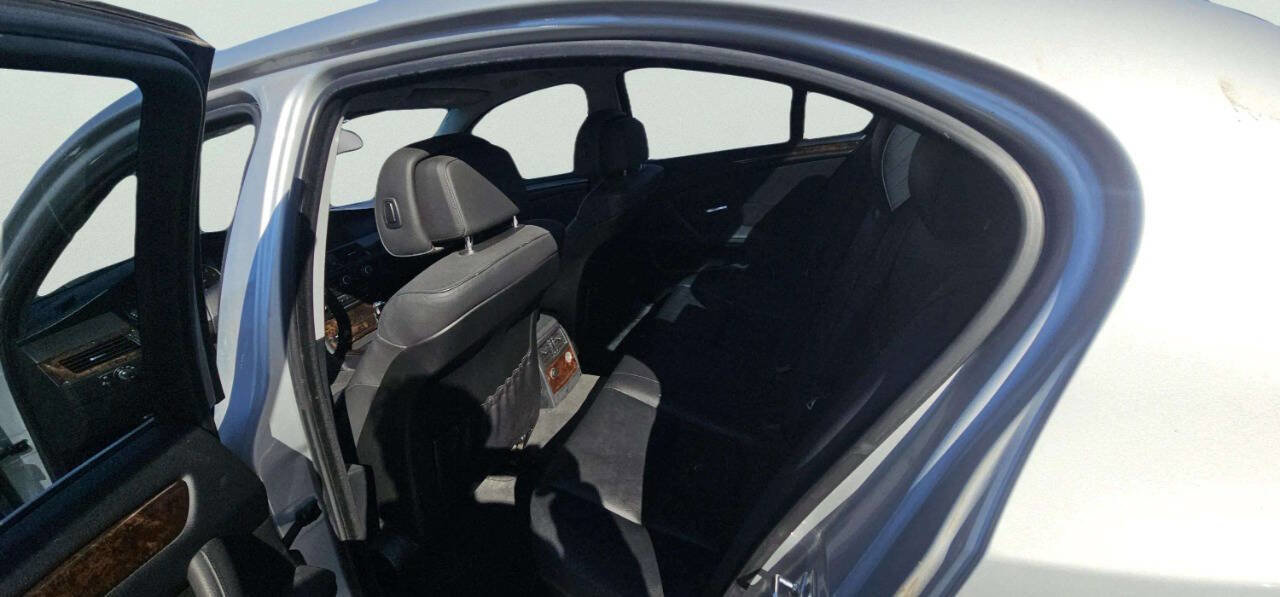 Used 2008 BMW 528xi Sedan image 7