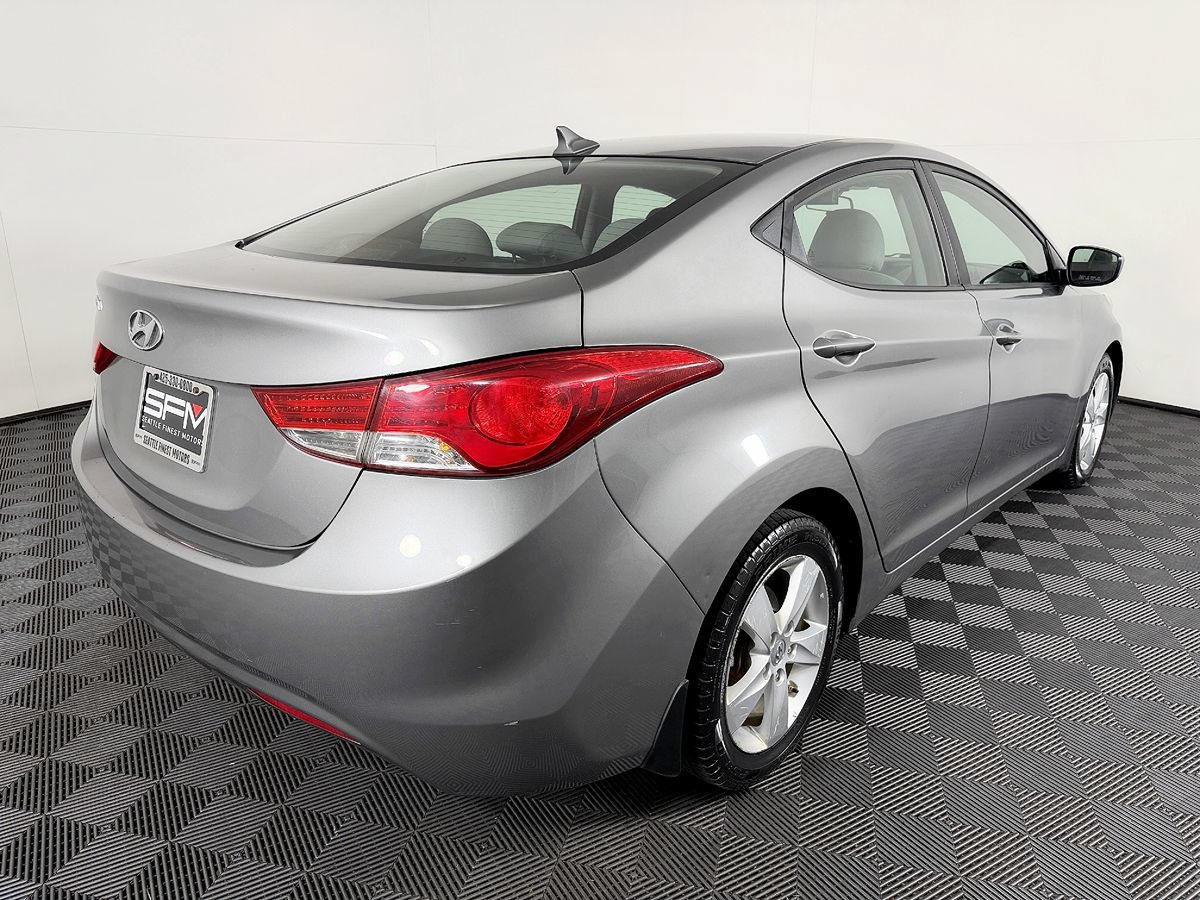 Used 2013 Hyundai Elantra GLS w/ Preferred Pkg FWD image 8