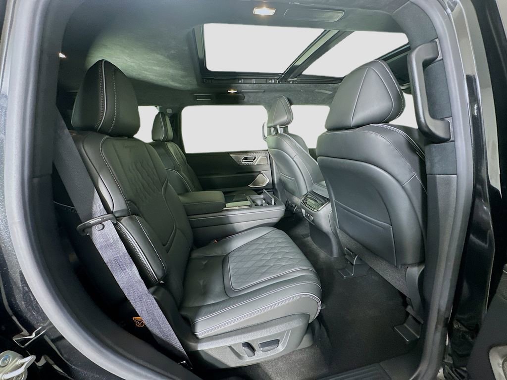 Used 2025 INFINITI QX80 Autograph image 30