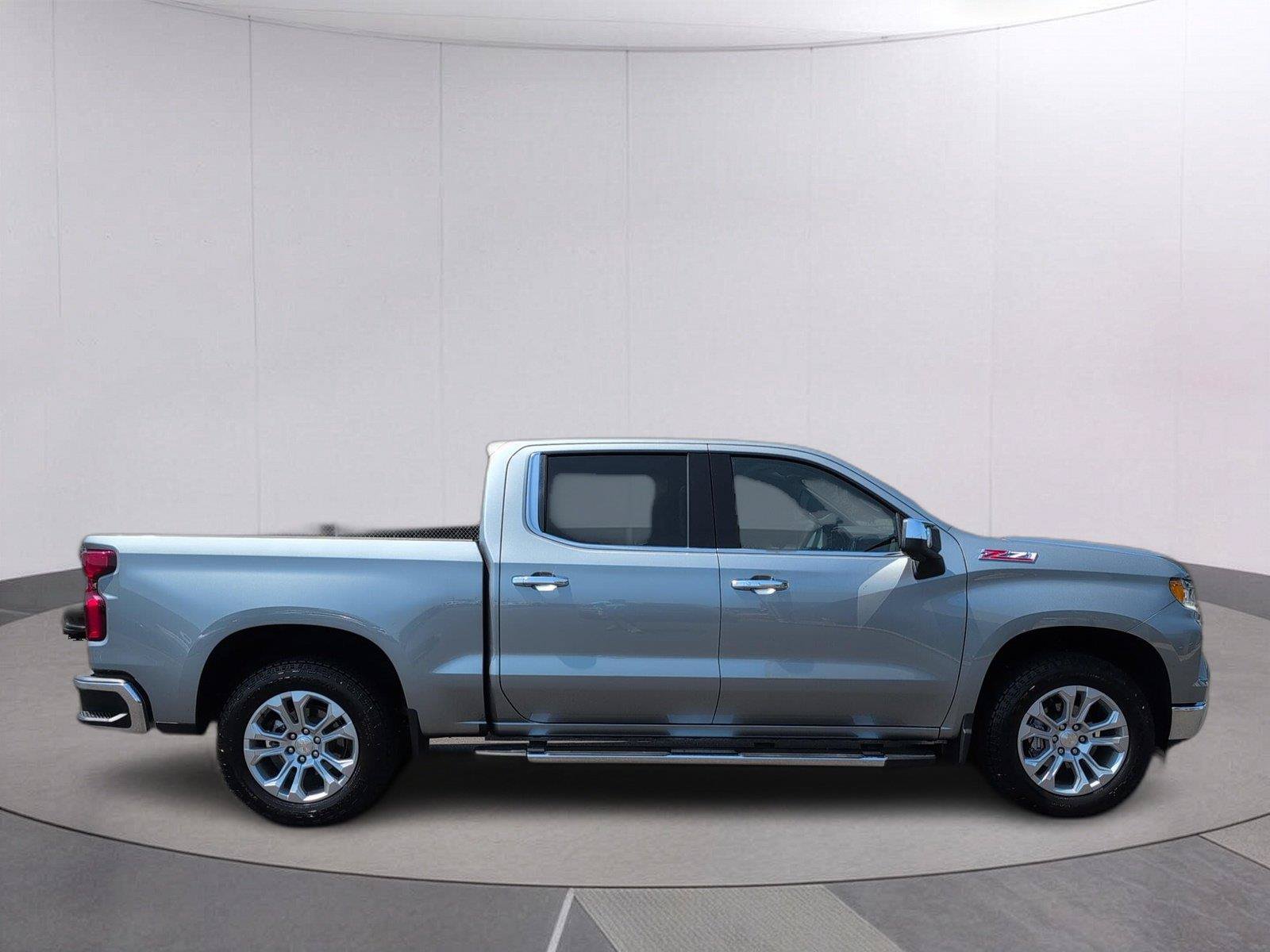 Certified 2026 Chevrolet Silverado 1500 LTZ w/ Z71 Off-Road Package AWD/4WD image 8
