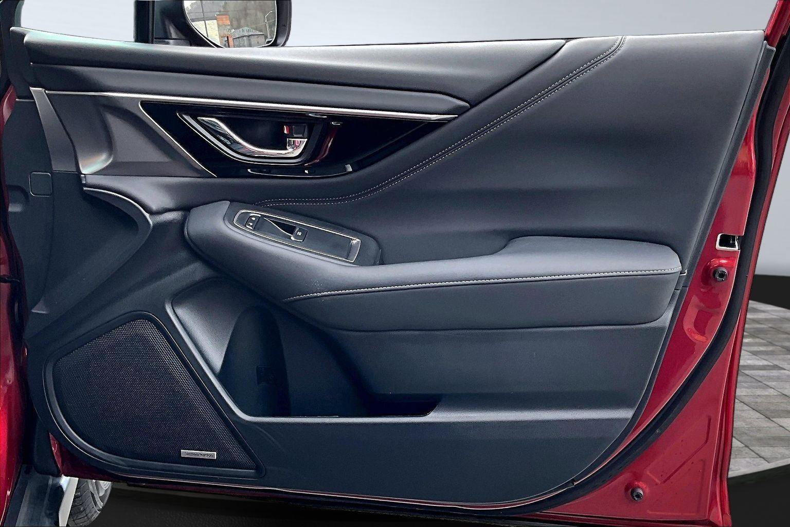 Used 2024 Subaru Outback Limited image 25