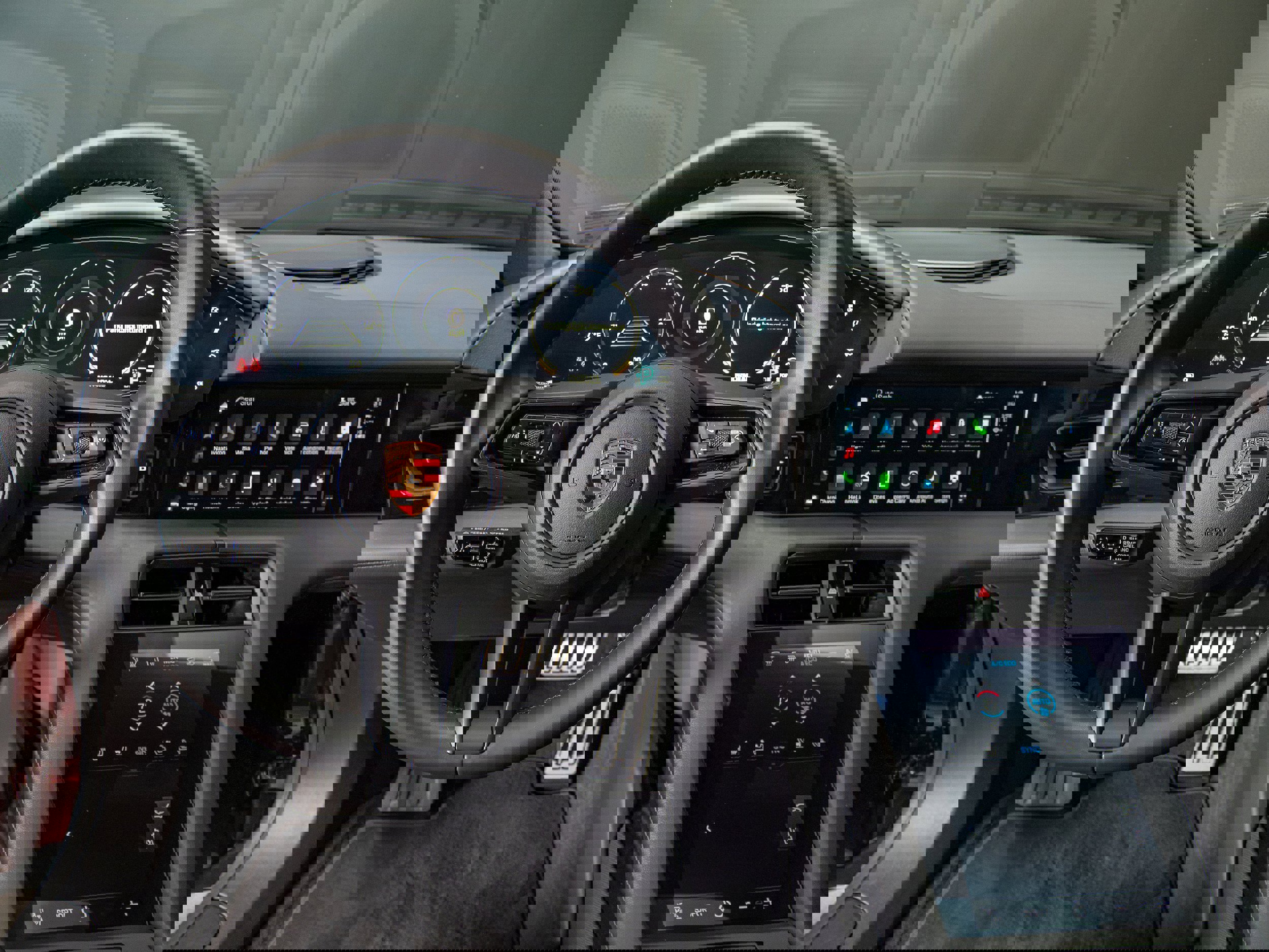 Used 2022 Porsche Taycan 4 Cross Turismo image 16