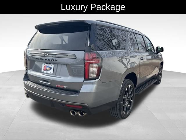 Certified 2022 Chevrolet Suburban RST w/ Sport Performance Package image 8