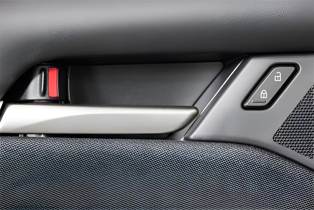 Used 2024 MAZDA MAZDA3 s image 13