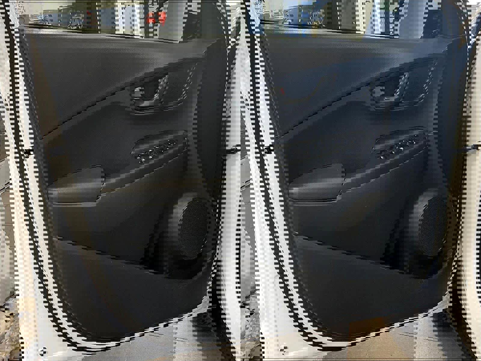 Certified 2022 Hyundai Kona SE AWD/4WD image 9