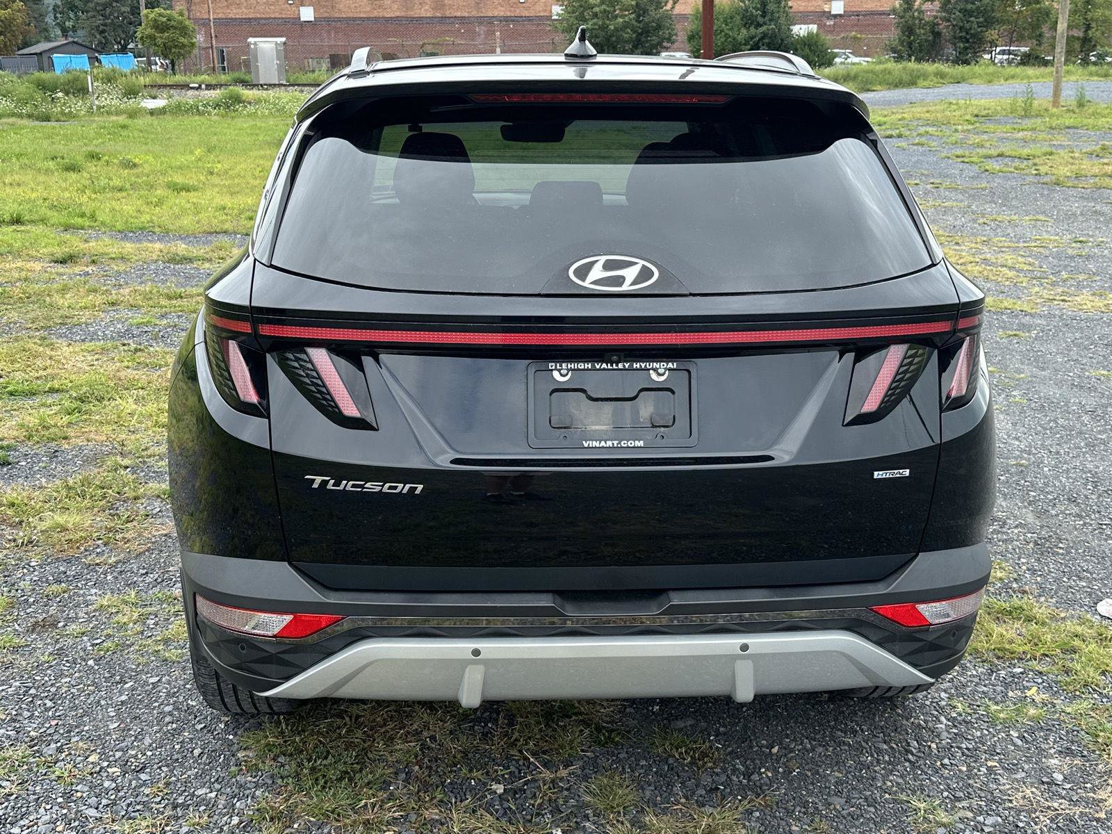 Certified 2022 Hyundai Tucson Limited w/ Cargo Package AWD/4WD image 7