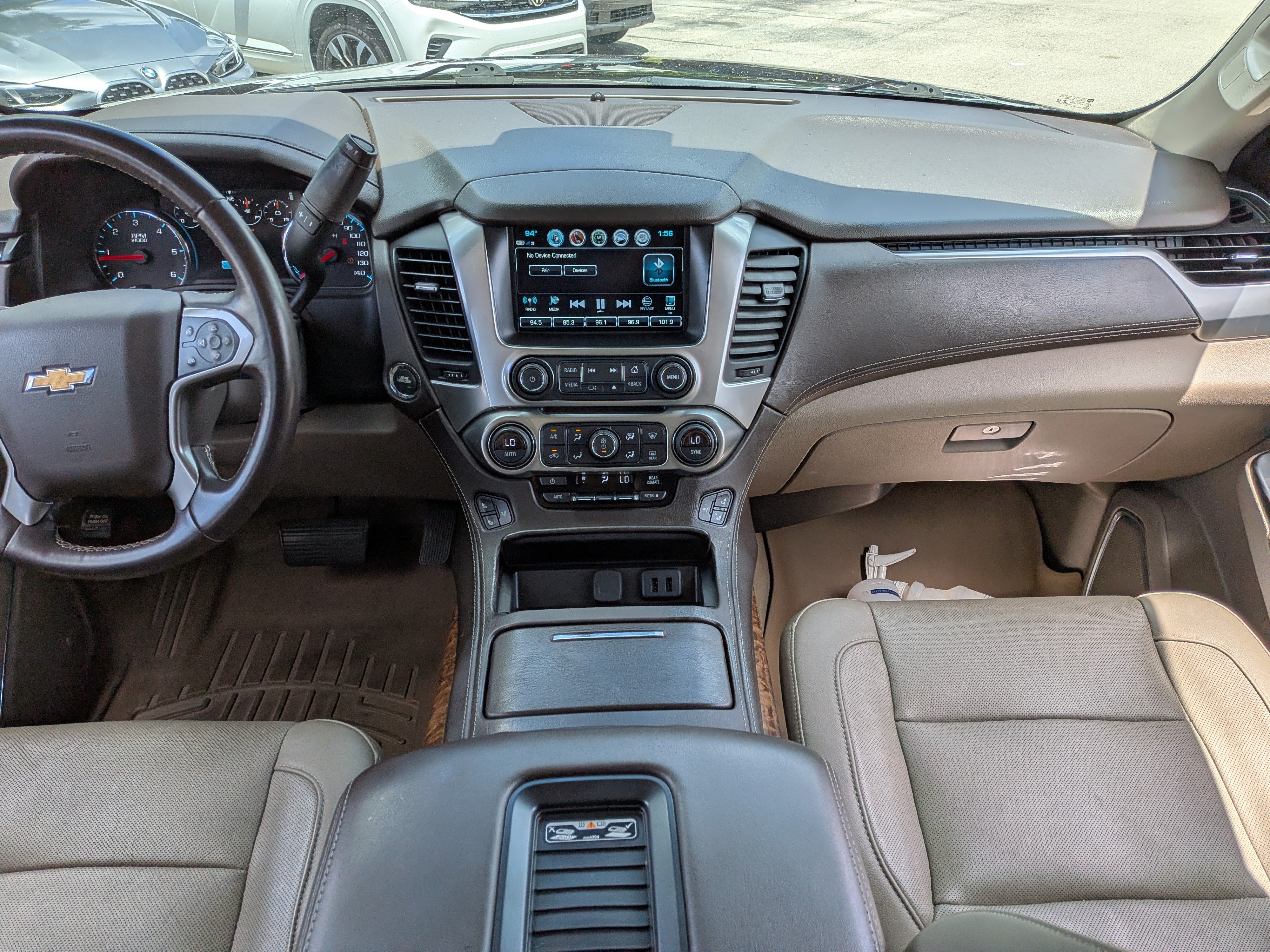 Used 2019 Chevrolet Suburban Premier AWD/4WD image 17