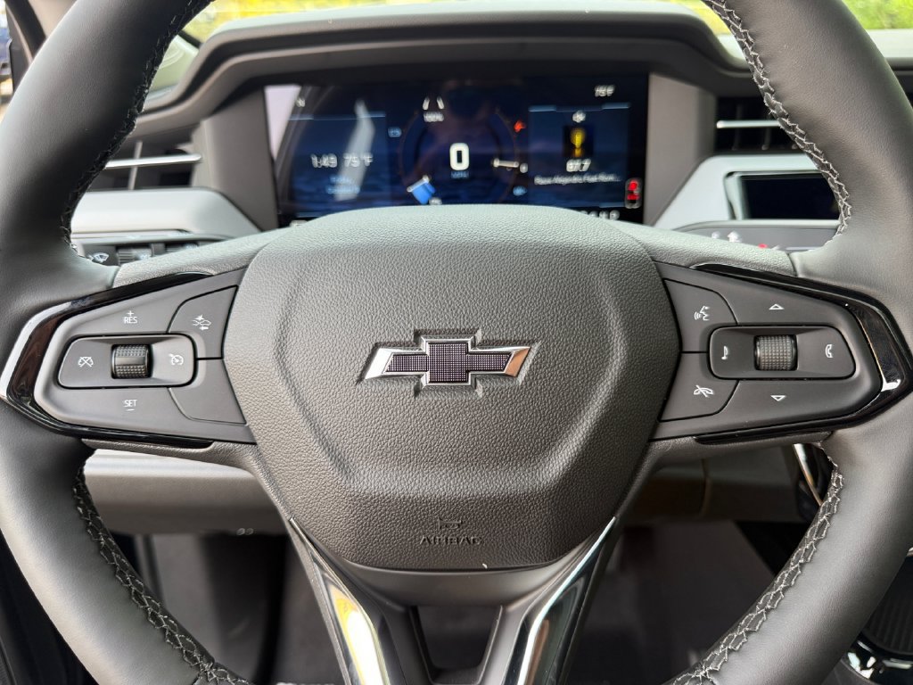 New 2027 Chevrolet Bolt LT w/ Dual Panel Sunroof Package FWD image 21