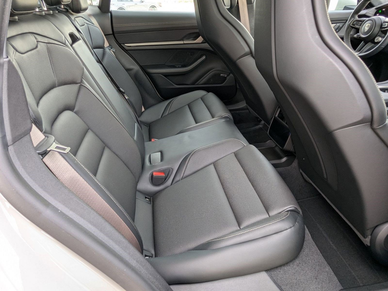 New 2025 Porsche Taycan Turbo image 24