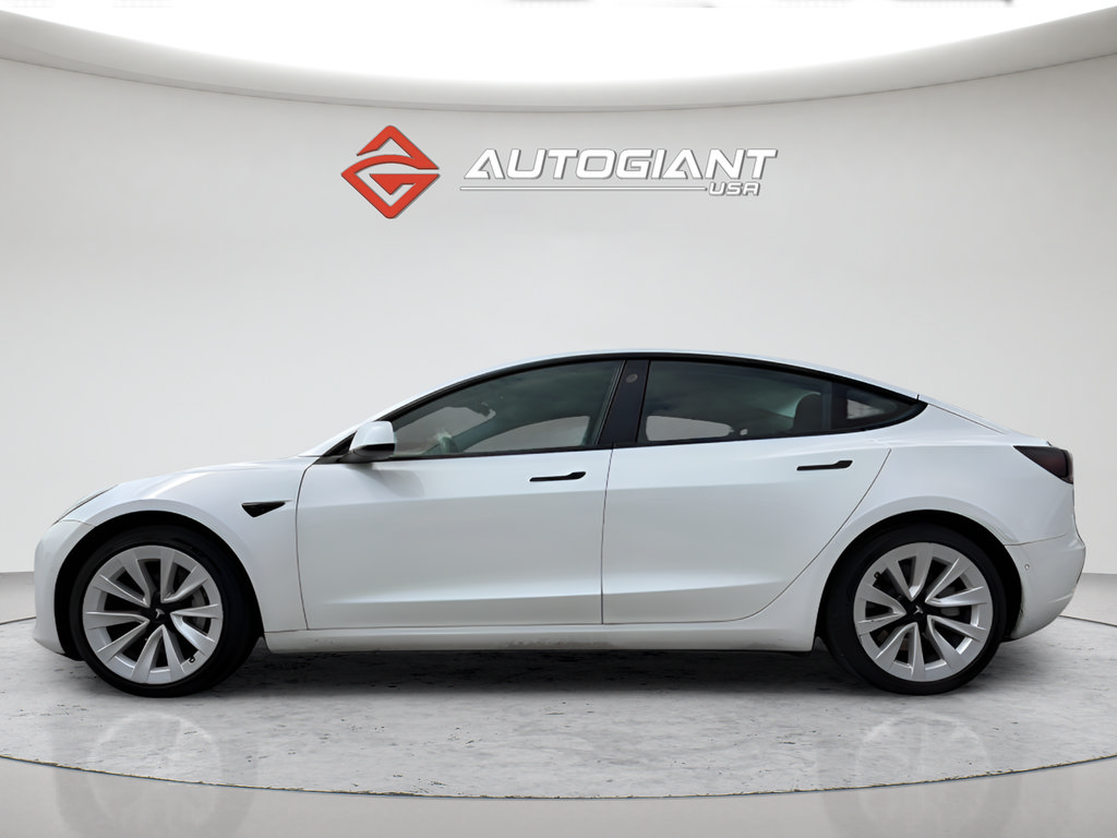 Used 2021 Tesla Model 3 Standard Range Plus RWD image 3