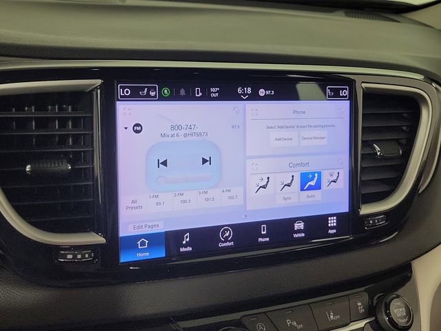 Used 2023 Chrysler Pacifica Touring-L FWD image 28