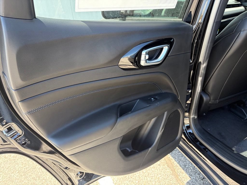 New 2026 Jeep Compass Latitude AWD/4WD image 12