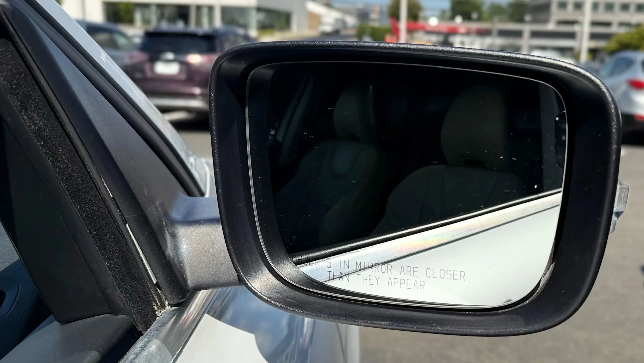 Used 2017 Volvo XC60 T6 Dynamic w/ Preferred Option Package image 56