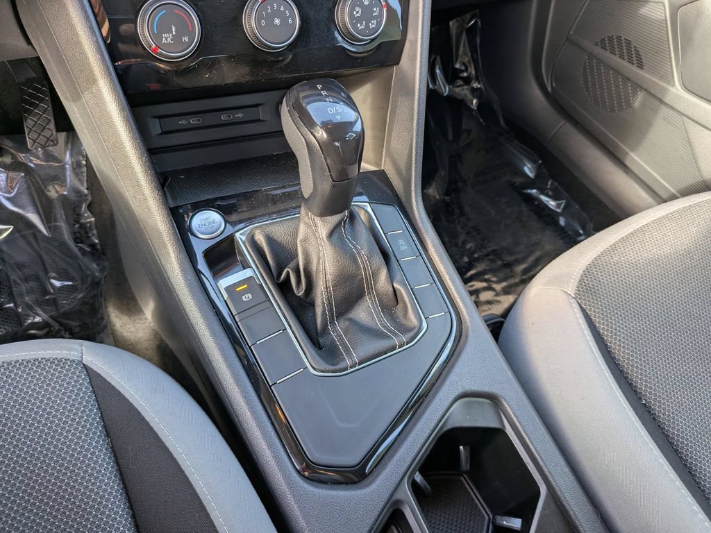 Certified 2023 Volkswagen Taos S FWD image 21