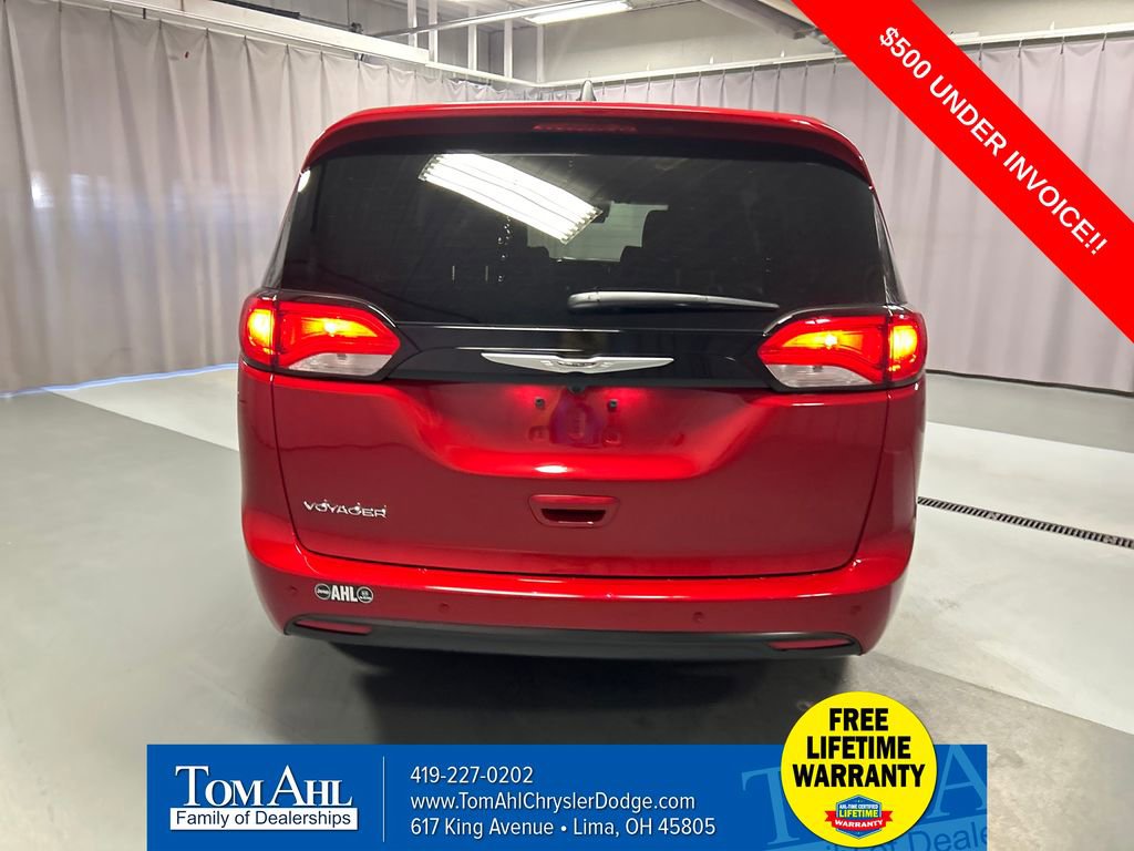 New 2026 Chrysler Voyager LX image 6