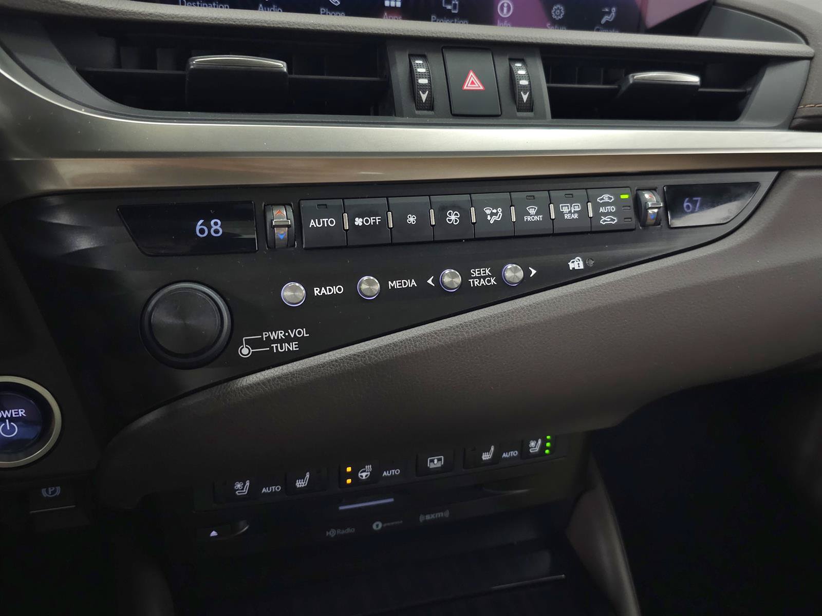 Used 2020 Lexus ES 300h w/ Accessory Package 2 FWD image 29